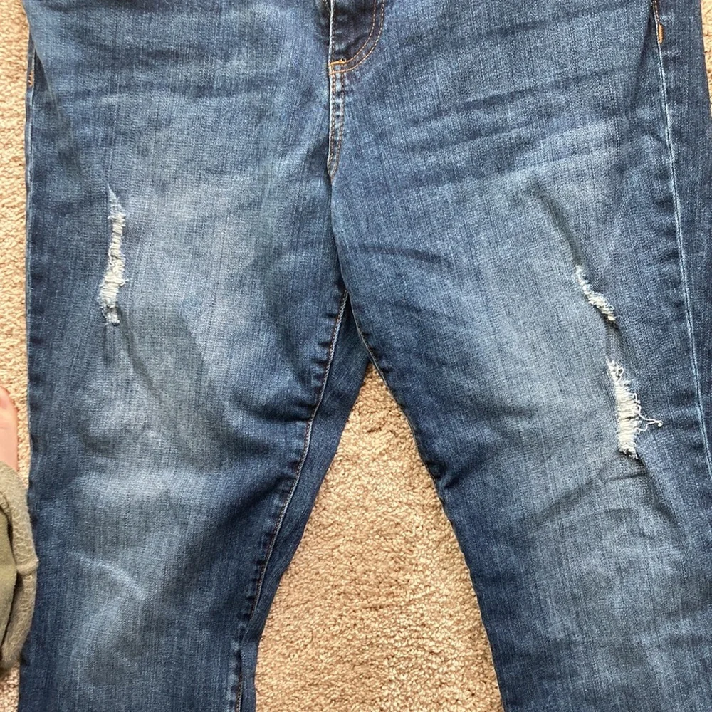 Kut from the Kloth Straight Leg Jeans - Picture 5 of 5